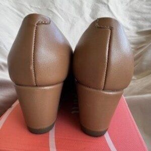 Jinger Dress Wedges_Easy Spirit